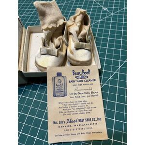Vintage Mrs. Day's Ideal Baby Shoes & Socks Set - Size 0 - For Newborns - 70% Co